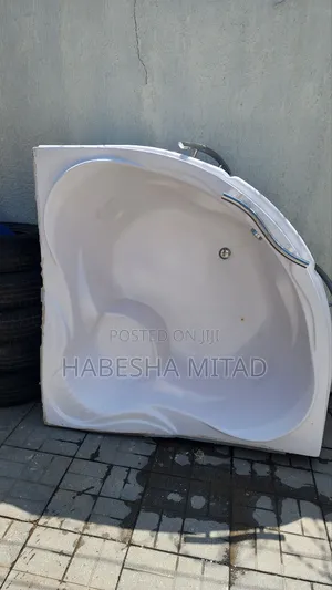 ያገለገለ ገንዳ 150cm×150cm