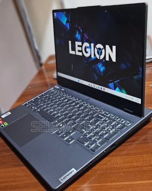 New Laptop Lenovo 16GB AMD Ryzen 7 SSD 512GB