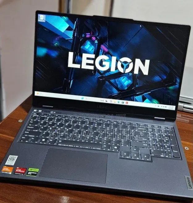 New Laptop Lenovo 16GB AMD Ryzen 7 SSD 512GB