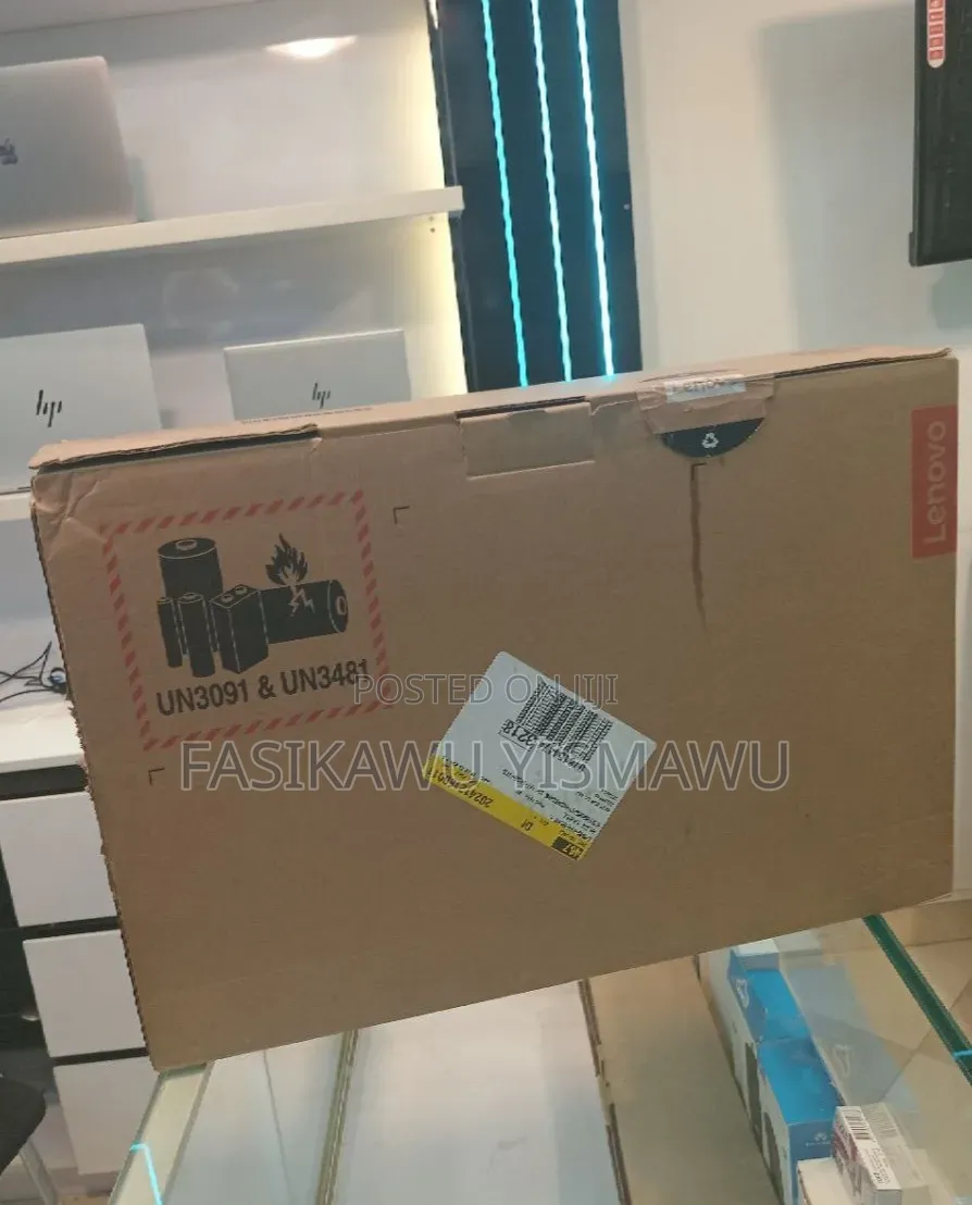 New Laptop Lenovo ThinkPad Yoga 16GB Intel Core Ultra 7 SSD 1T