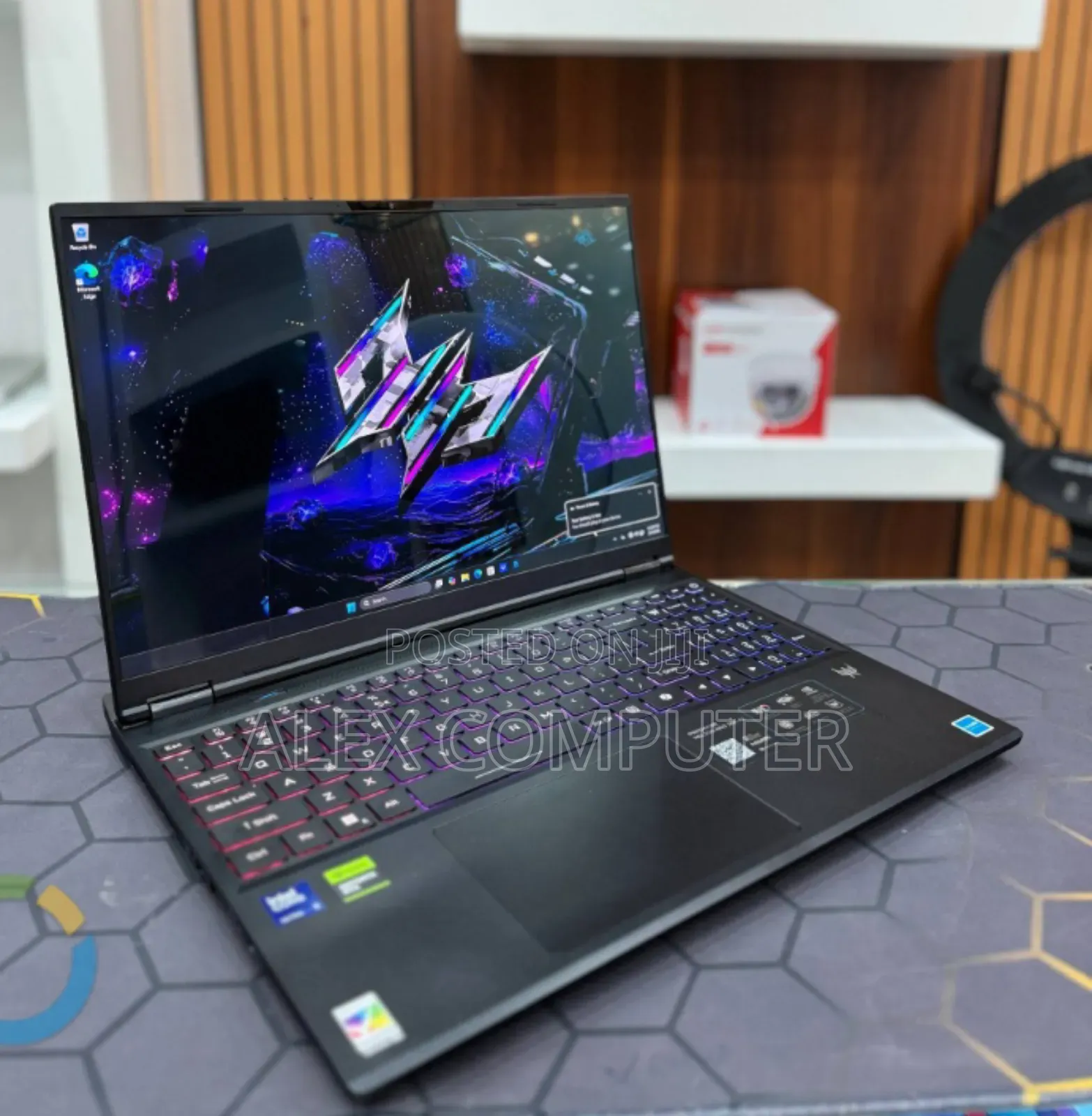 New Laptop Acer 32GB Intel Core Ultra 9 SSD 1T