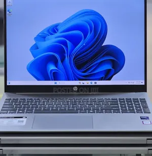 New Laptop HP 8GB Intel Core Ultra 5 SSD 512GB