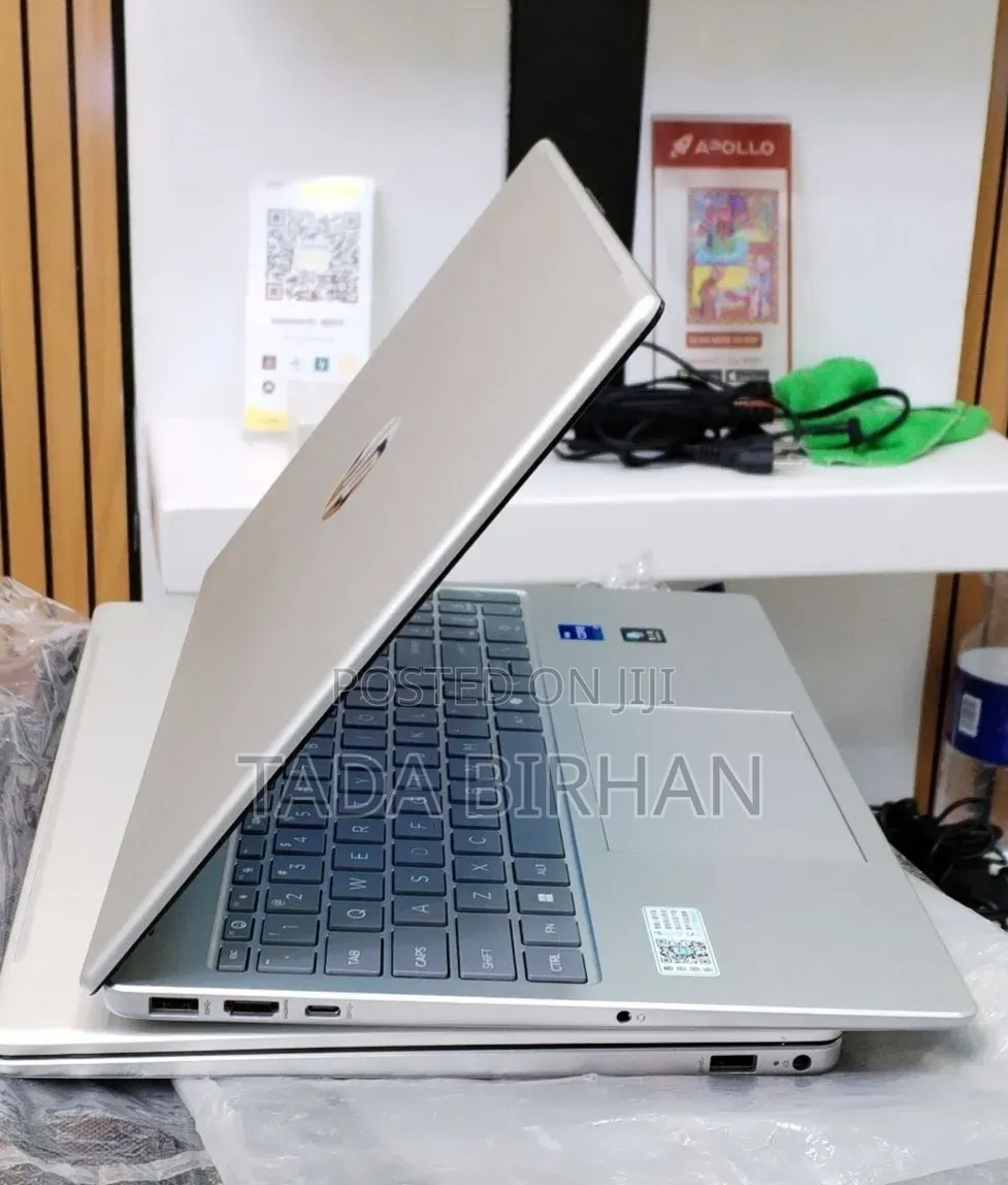 New Laptop HP Stream Notebook 16GB Intel Core i7 SSD 1T