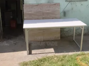 Office Table 160 × 80 " 6 Peoples Seats "