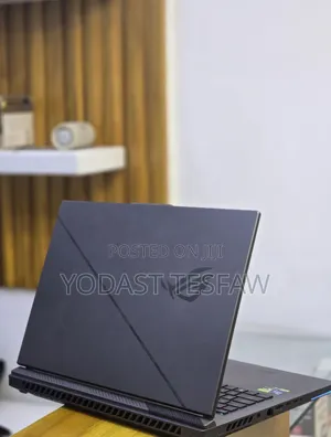 New Laptop Asus ROG GX800VH 16GB Intel Core i9 SSD 1T