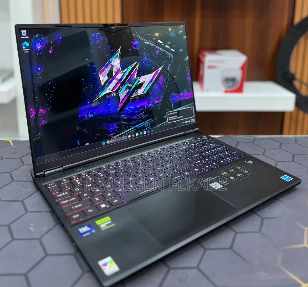 New Laptop Acer Predator Helios Neo 16 32GB Intel Core Ultra 9 SSD 1T