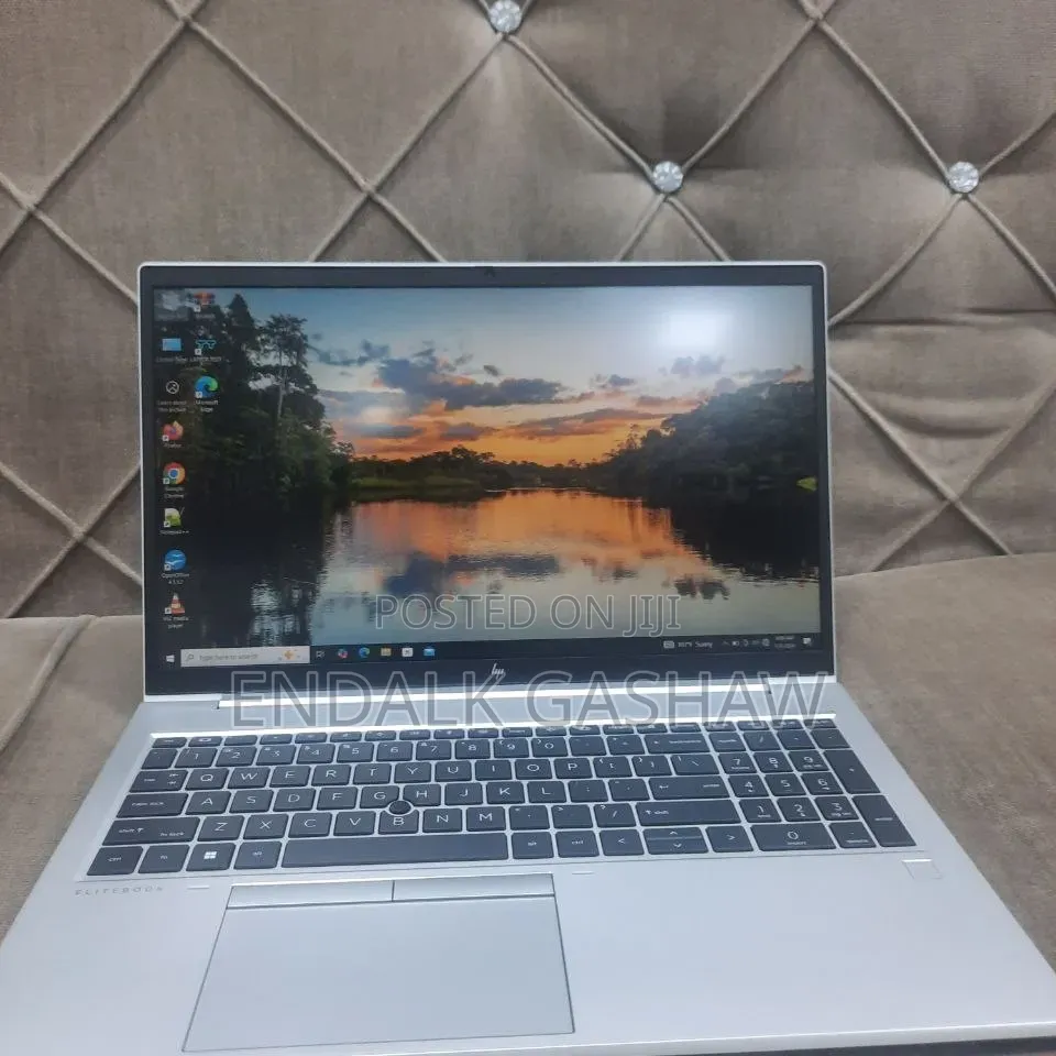 New Laptop HP EliteBook 850 G8 16GB Intel Core i7 SSD 512GB