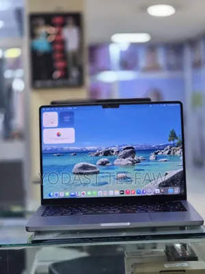New Laptop Apple MacBook Pro M1 32GB Intel Core i7 SSD 512GB