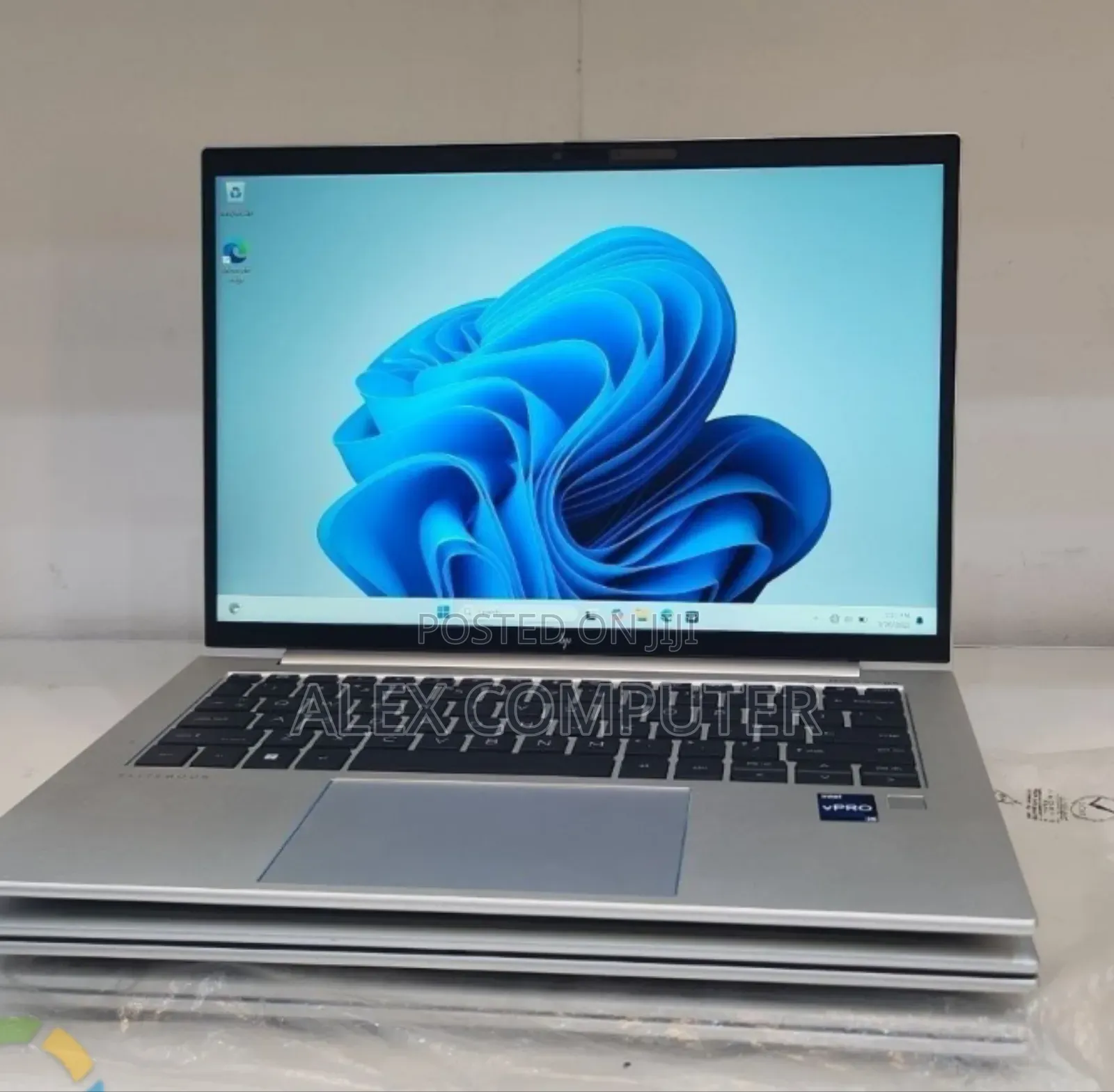 New Laptop HP EliteBook 840 G9 16GB Intel Core i5 SSD 512GB