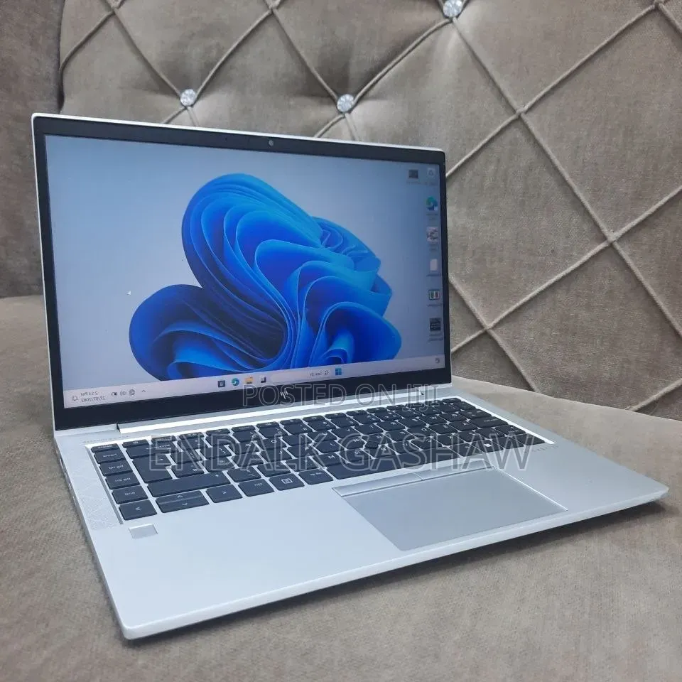 New Laptop HP EliteBook 840 G8 16GB Intel Core i7 SSD 512GB