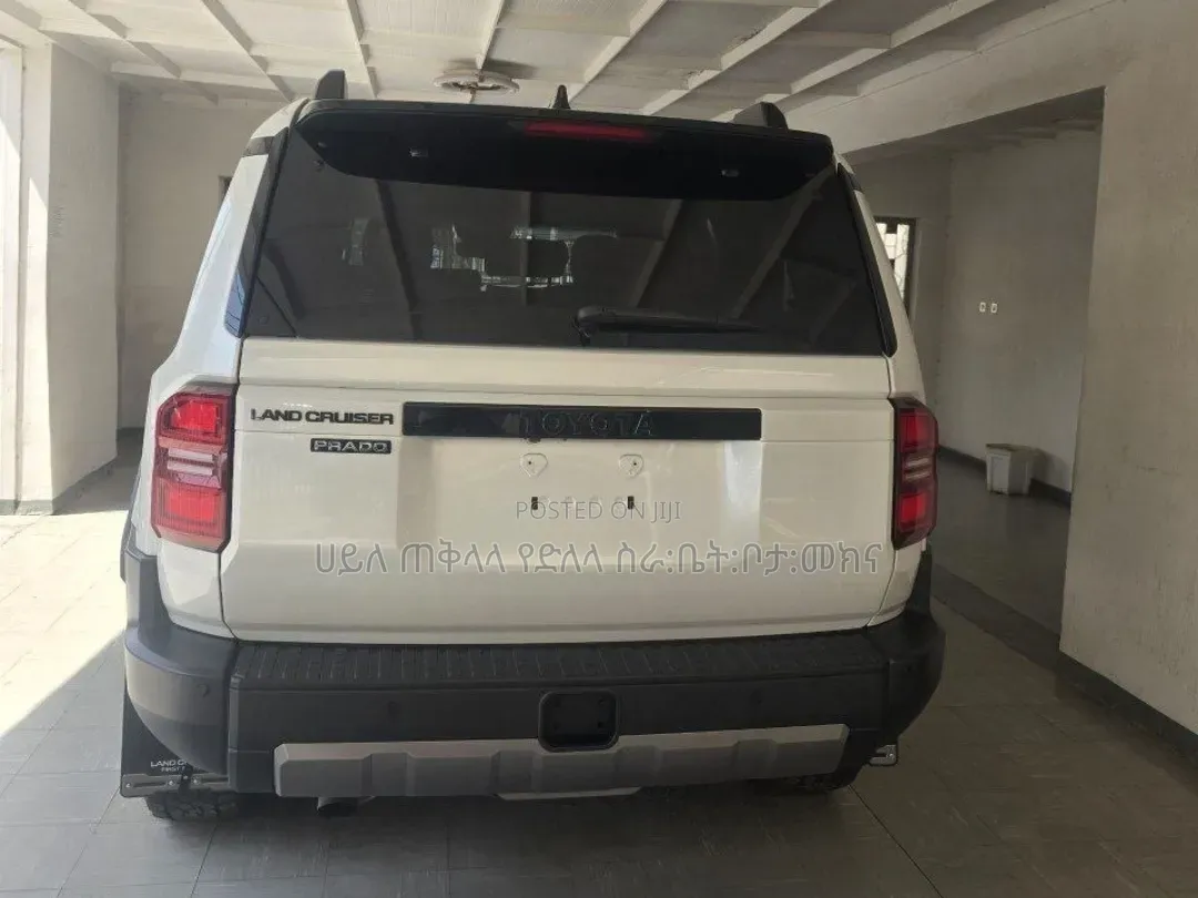 New Toyota Land Cruiser Prado 2025 Off white