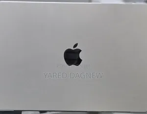 New Apple MacBook Pro 2025 M5 14-inch 16GB Apple M5 Pro SSD 512GB