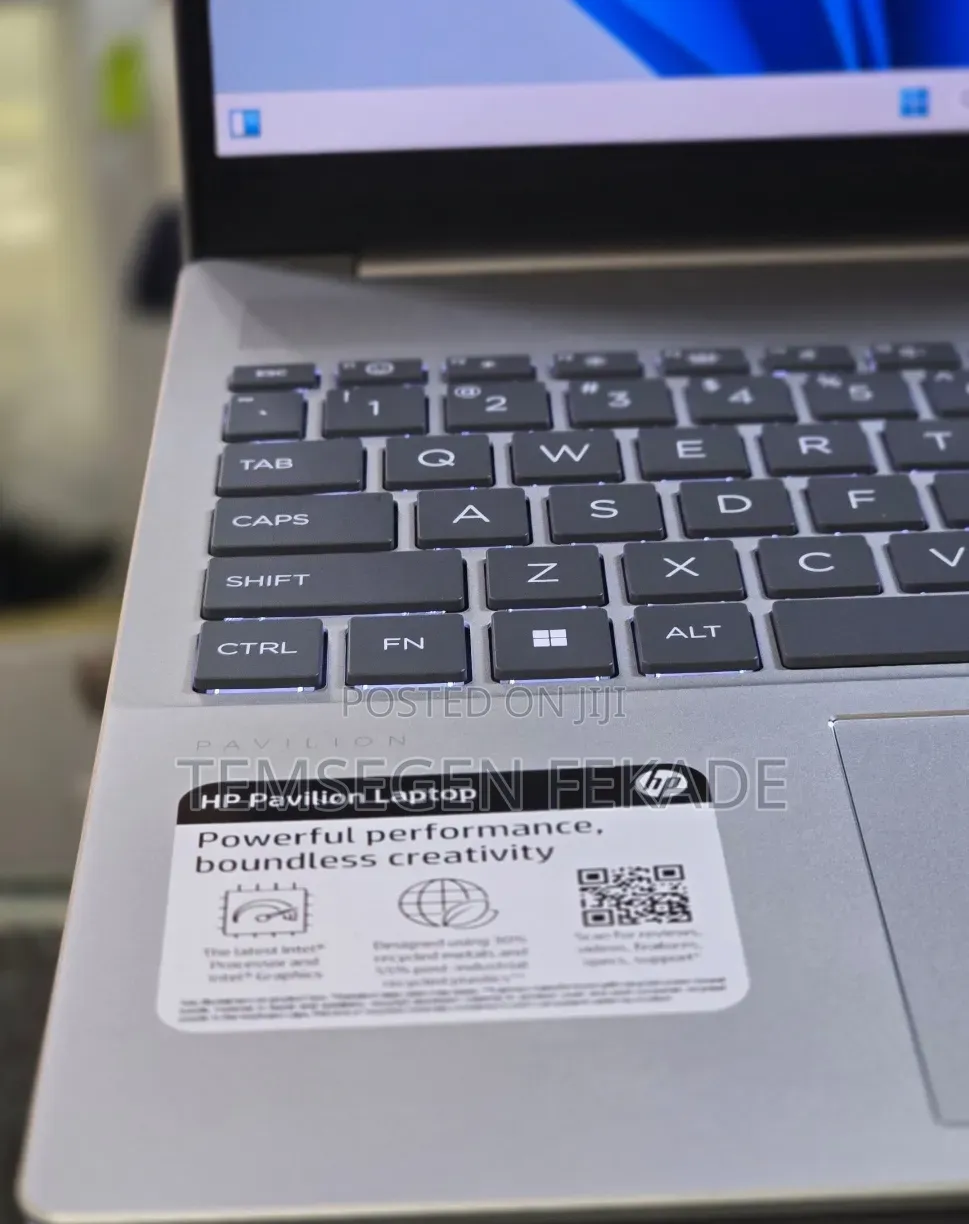 New Laptop HP Pavilion 15 8GB Intel Core Ultra 7 SSD 512GB