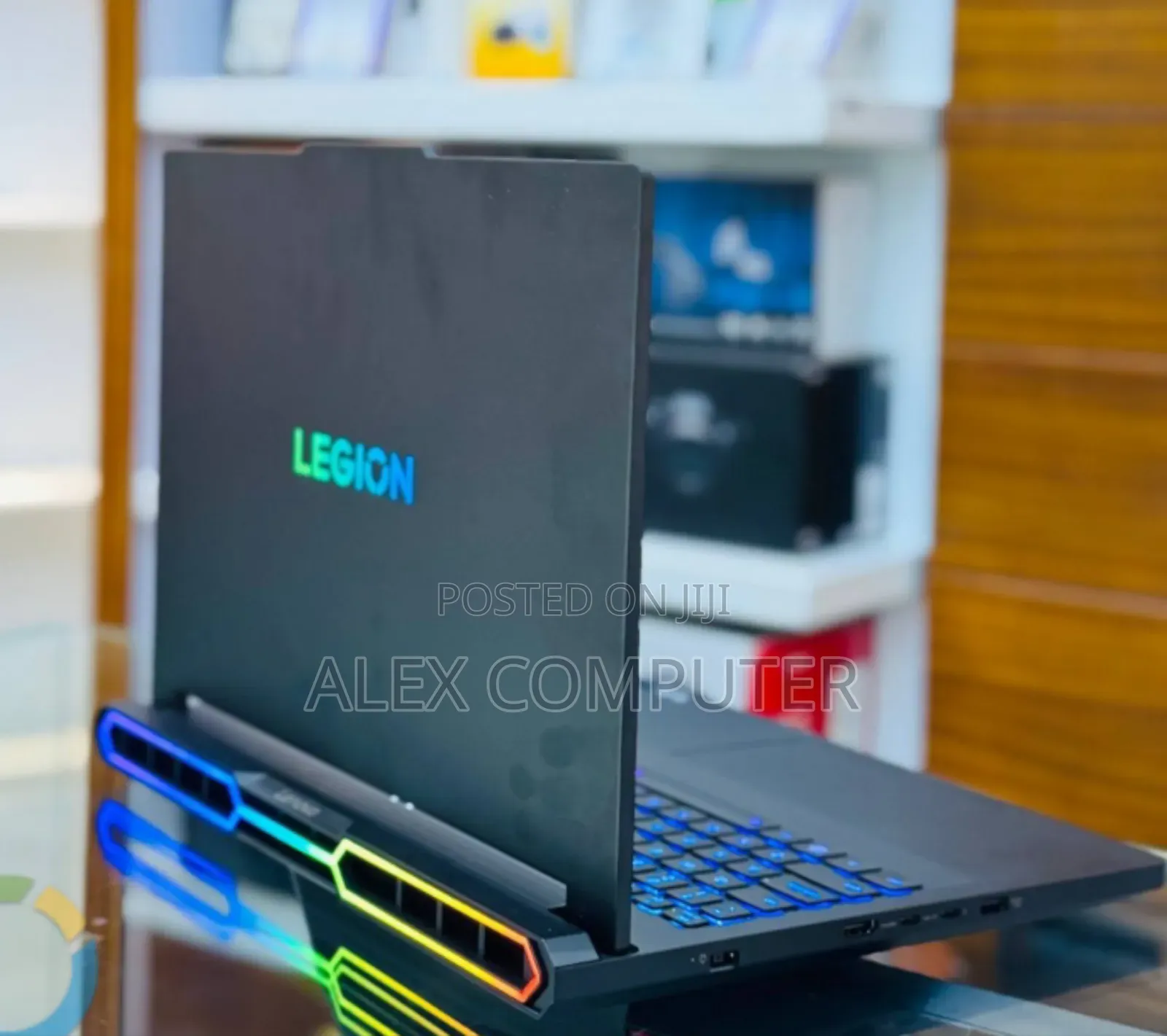 New Laptop Lenovo Legion Pro 7 64GB Intel Core Ultra 9 SSD 2T