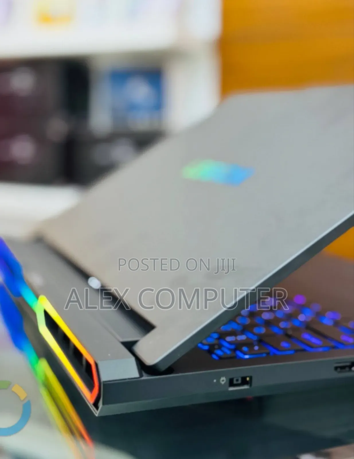 New Laptop Lenovo Legion Pro 7 64GB Intel Core Ultra 9 SSD 2T