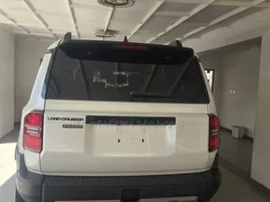 New Toyota Land Cruiser Prado 2025 Off white