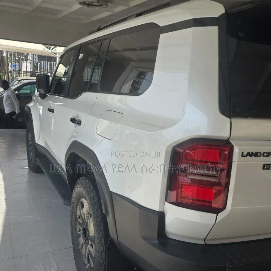 New Toyota Land Cruiser Prado 2025 Off white