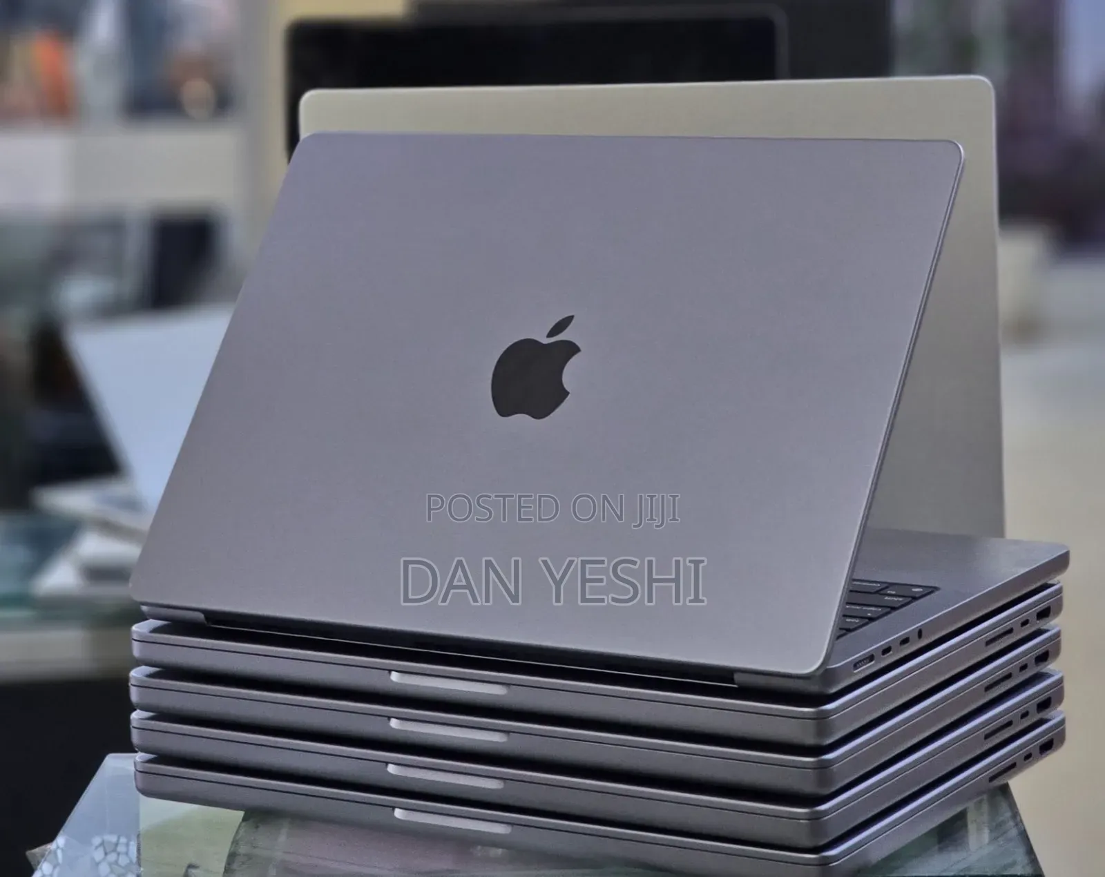 New Laptop Apple MacBook Pro M1 32GB Apple M1 Pro SSD 512GB