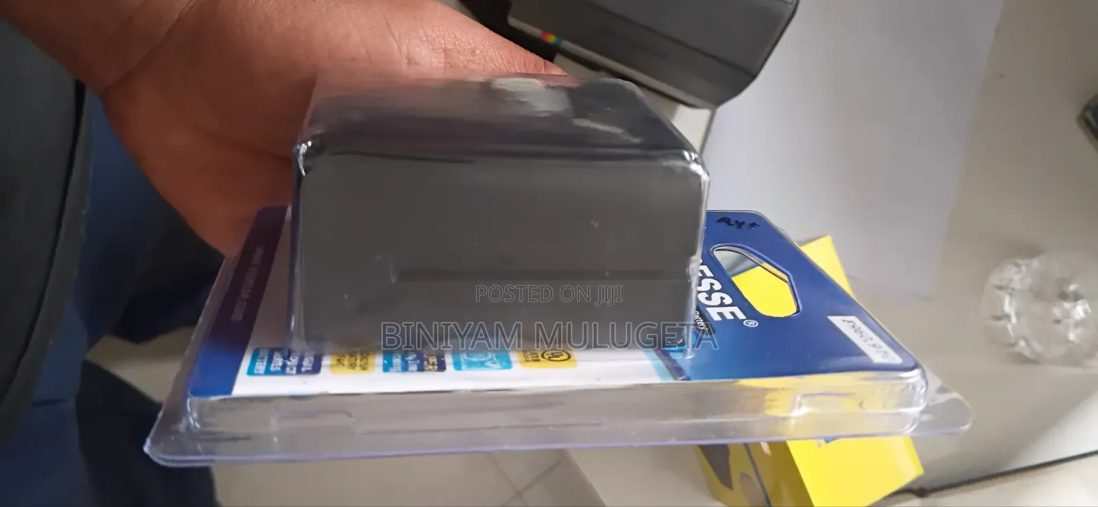 Monitor Battery and Charger
