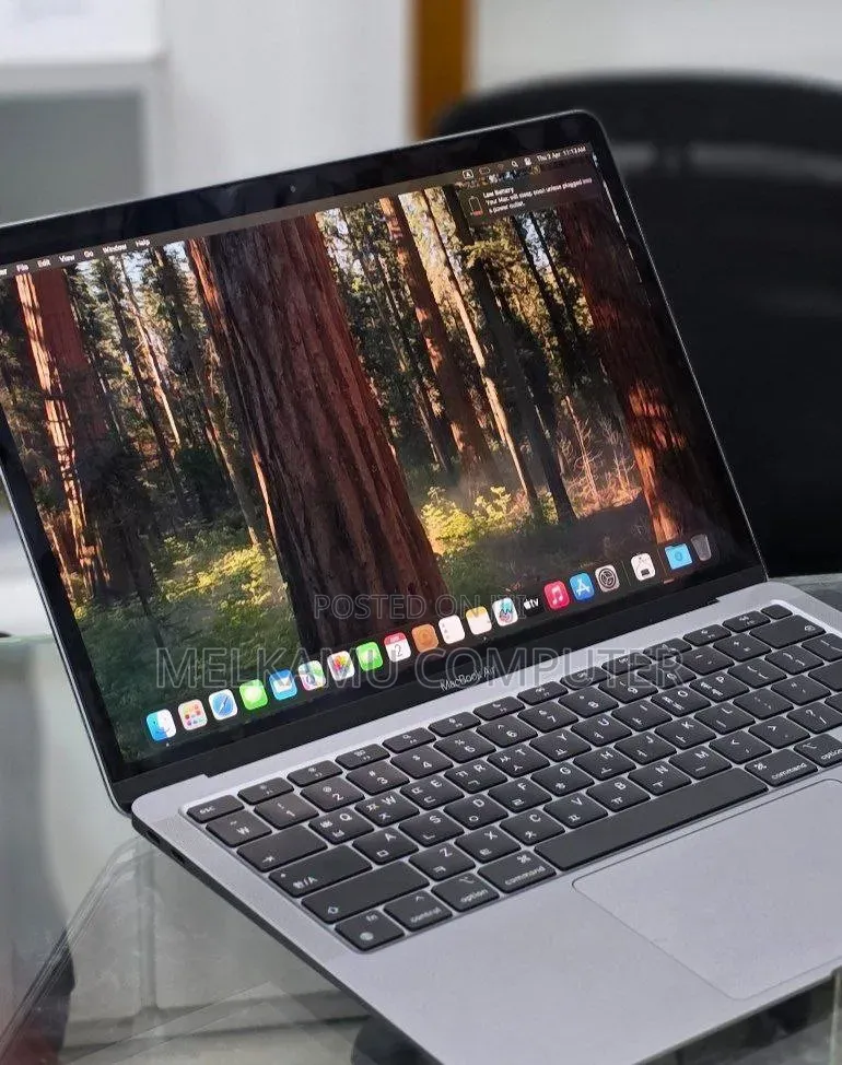 New Laptop Apple MacBook Air 2020 M1 8GB Intel Core i7 SSD 512GB