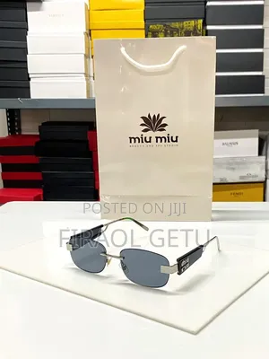 Miu Miu Mu 04zs Regard Sunglasses