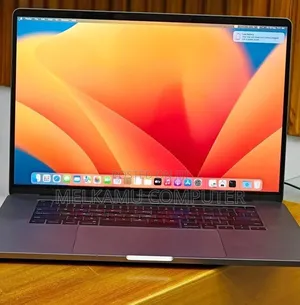 New Laptop Apple MacBook Pro 2019 16GB Intel Core i7 SSD 512GB
