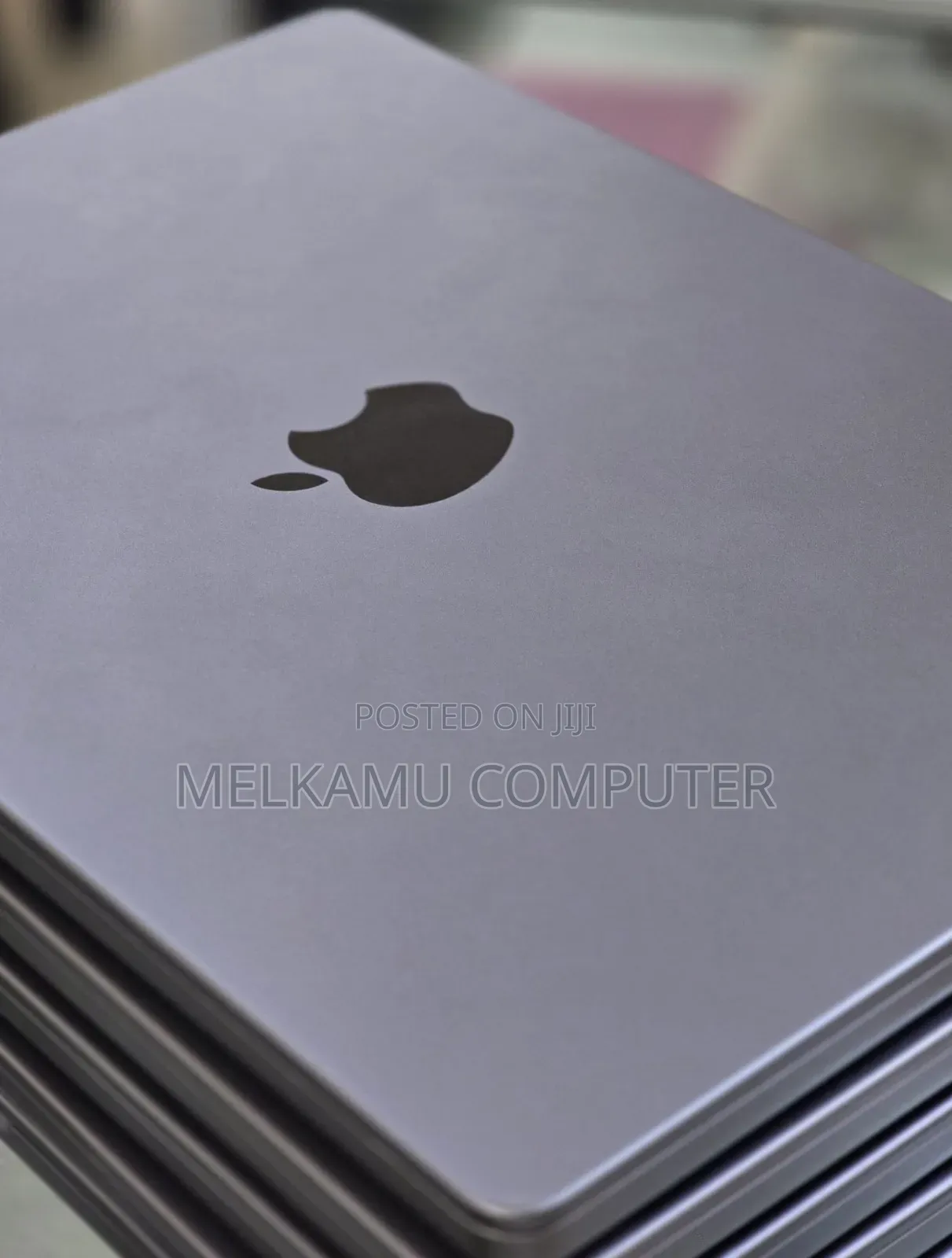 New Laptop Apple MacBook Pro 2019 16GB Intel Core i7 SSD 512GB