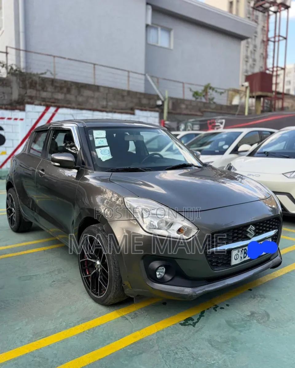 Suzuki Swift 2021 Gray