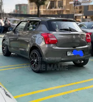 Suzuki Swift 2021 Gray