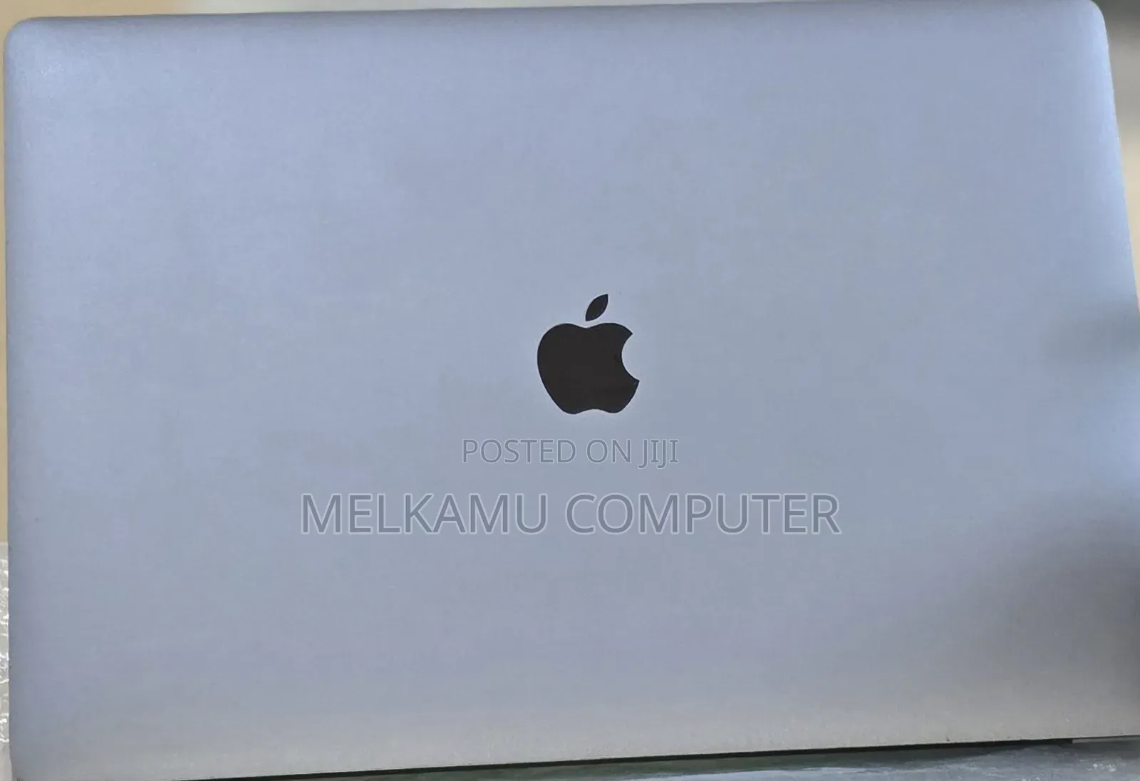 New Laptop Apple MacBook Pro 2018 16GB Intel Core i7 SSD 512GB