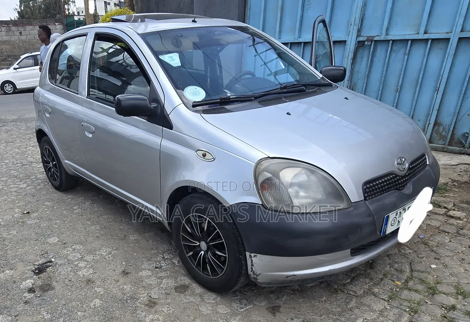 Toyota Yaris 2001 Silver