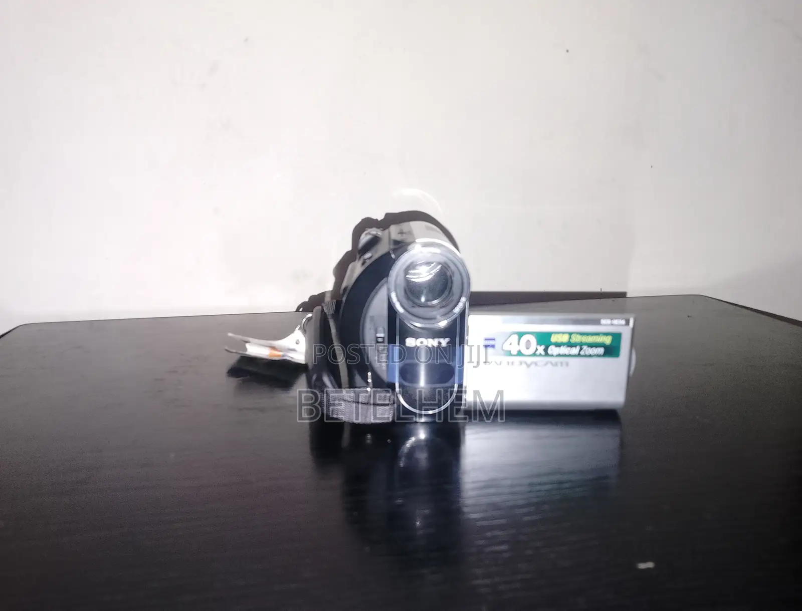 Sony Handycam Full Set• Original Sony Handycam (40x Zoom)