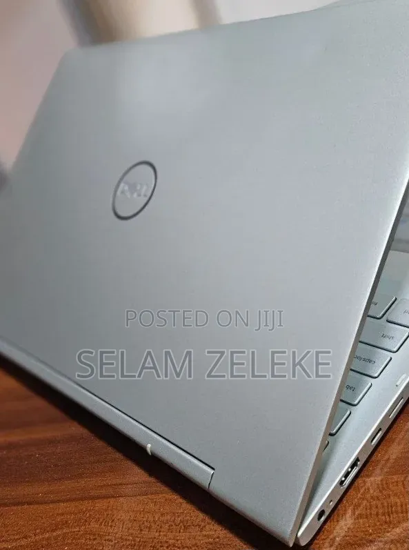 New Laptop Dell Inspiron 15 8GB Intel Core i5 SSD 256GB