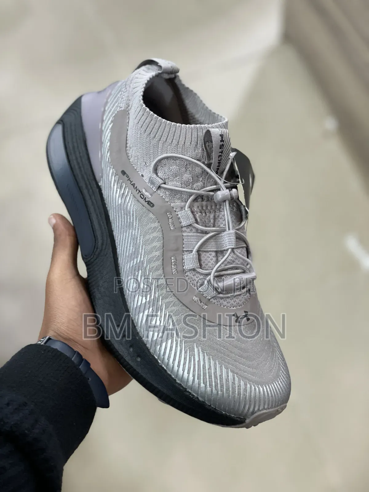 Under Armour Hovr Phantom Running Shoes in Grey