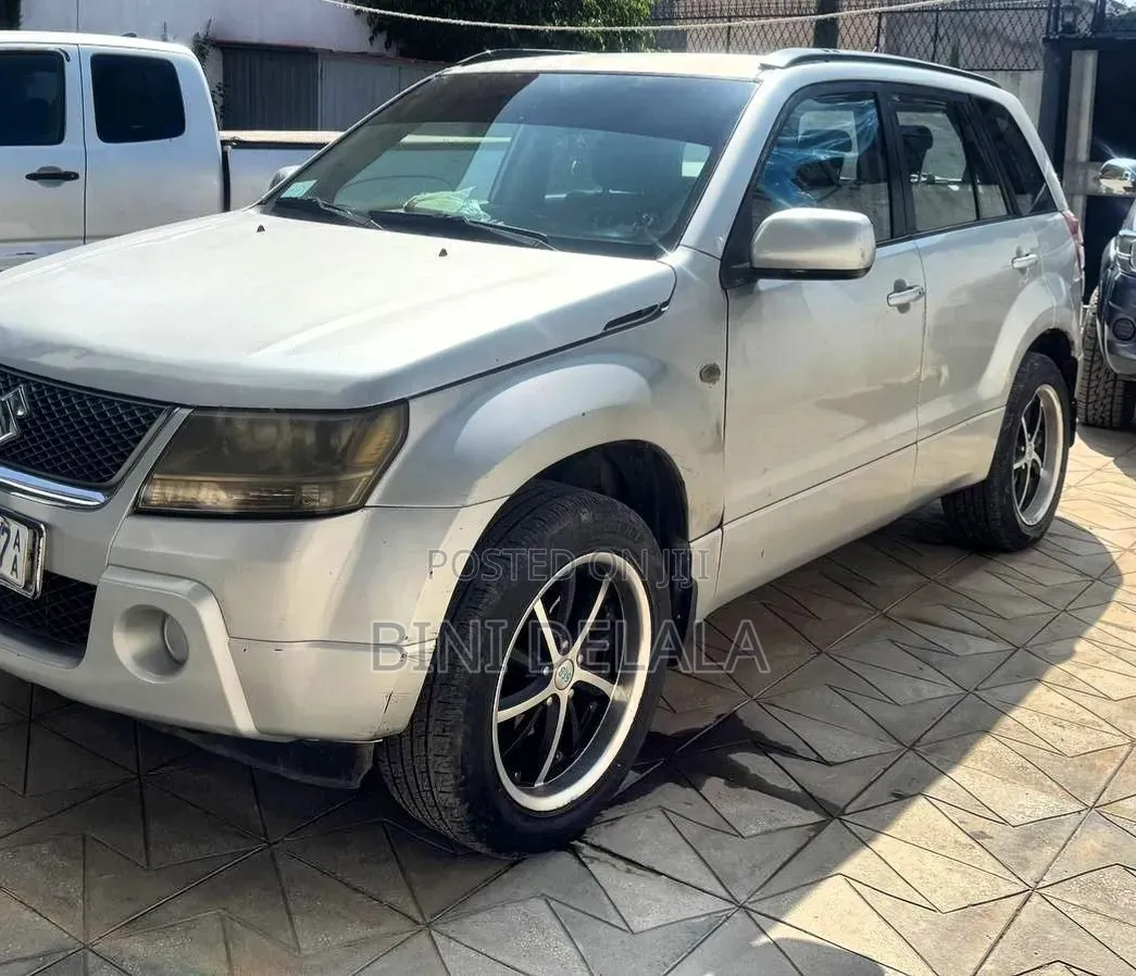 Suzuki Grand Vitara 2.0 2006 Silver