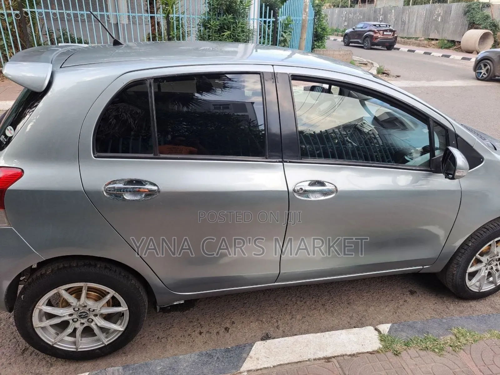 Toyota Yaris 2008 Gray