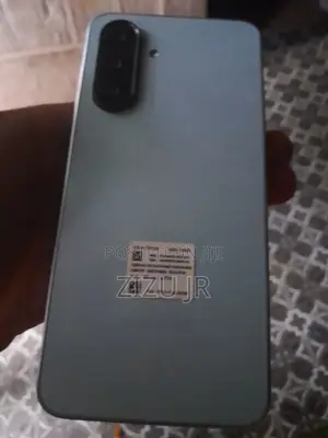New Samsung Galaxy A17 5G 128 GB Gray