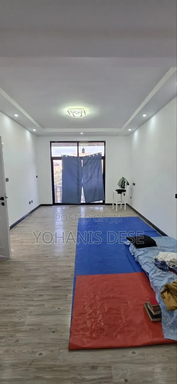 Furnished 8bdrm Townhouse/Terrace in Bole for sale