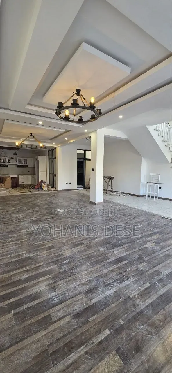 Furnished 8bdrm Townhouse/Terrace in Bole for sale