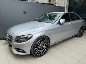 Mercedes-Benz C180 2015 Silver
