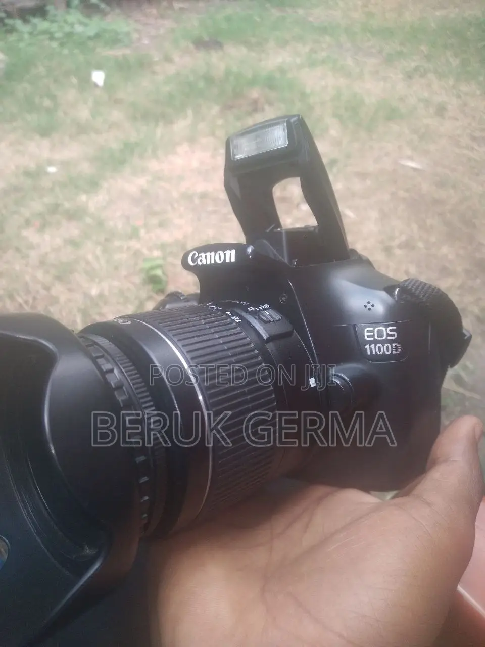 Canon Camera With Dual Lens