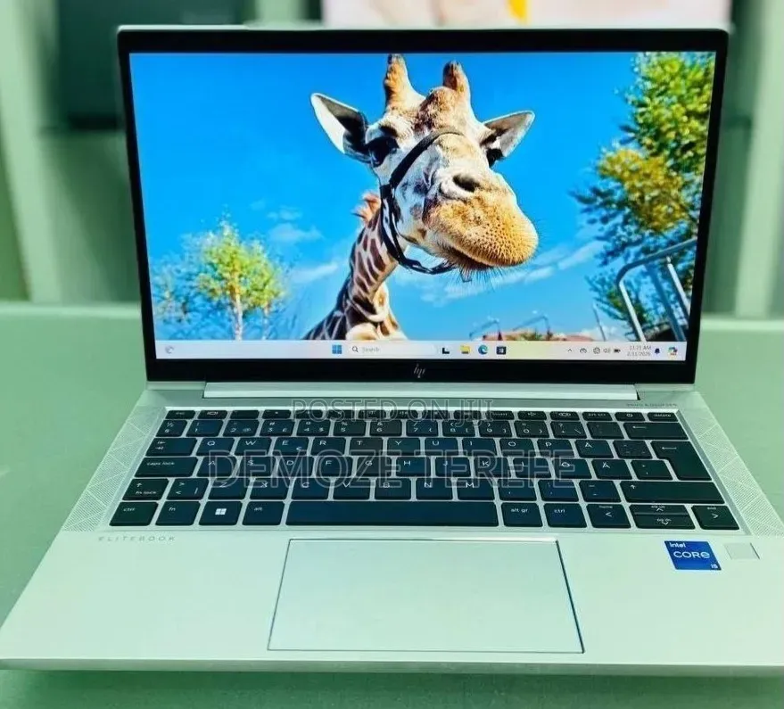 New Laptop HP EliteBook 830 G8 16GB Intel Core i5 SSD 512GB