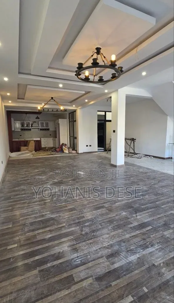Furnished 8bdrm Villa in Bole for sale