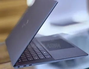 New Laptop Dell 16GB Intel Core i9 SSD 512GB