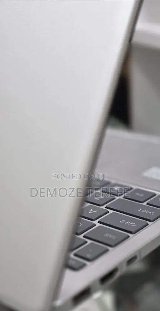 New Laptop HP Stream Notebook 16GB Intel Core i7 SSD 1T