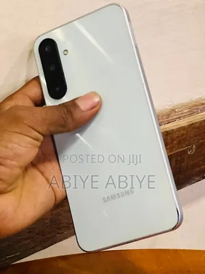 Samsung Galaxy M16 128 GB White
