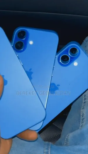 New Apple iPhone 16 128 GB Blue