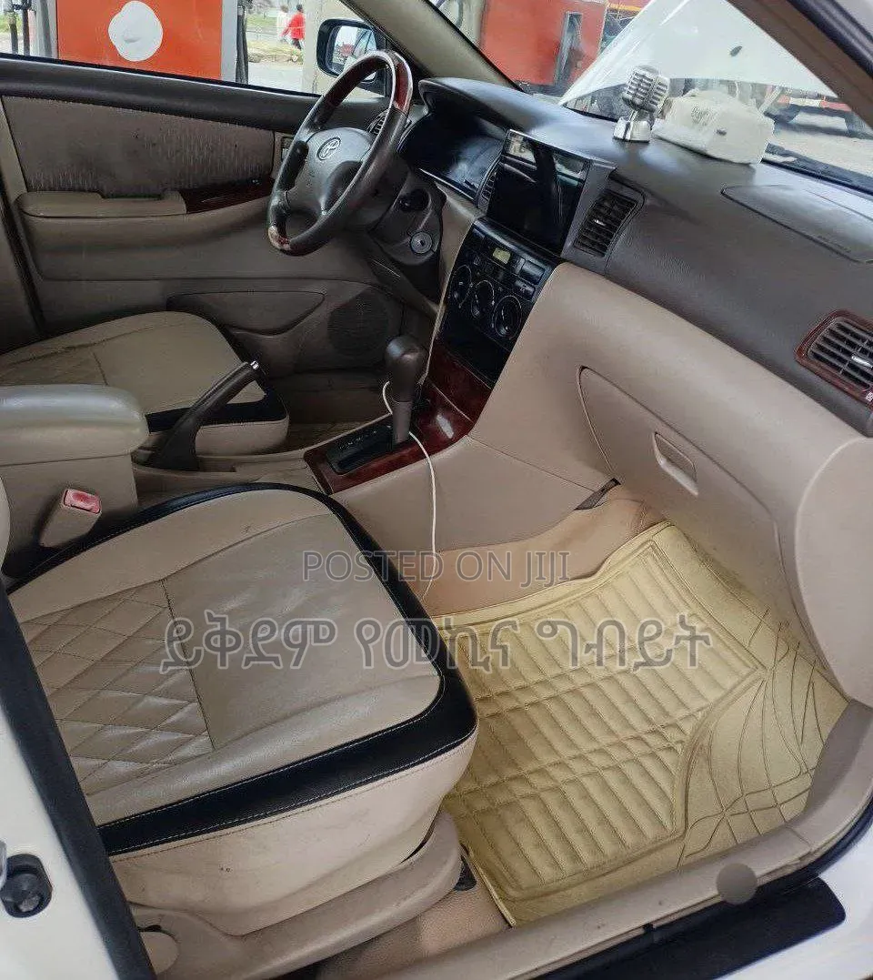 Toyota Corolla 2007 White