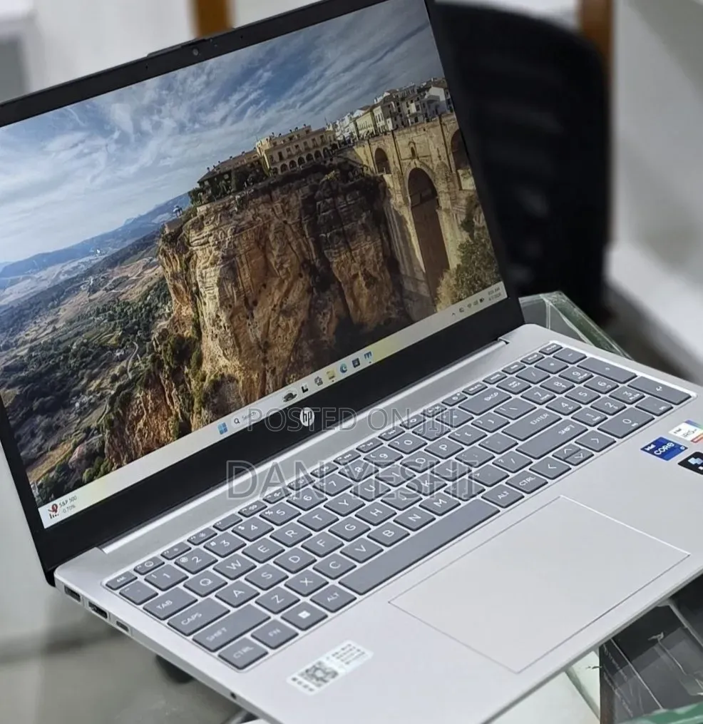 New Laptop HP Stream Notebook 16GB Intel Core i7 SSD 1T