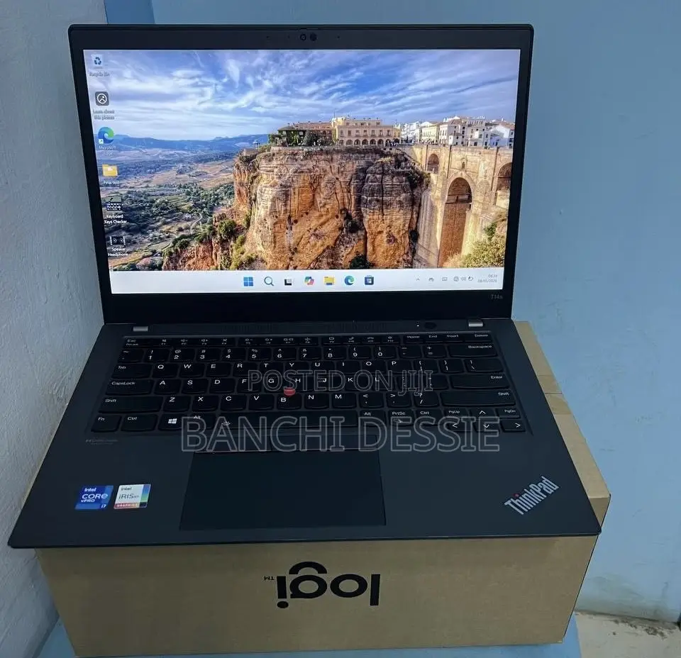 New Laptop Lenovo ThinkPad T14 32GB Intel Core i7 SSD 512GB